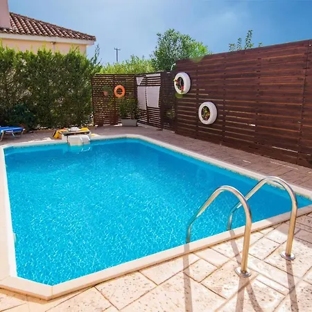 Rosemary Sostis By *