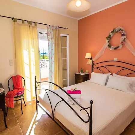 Rosemary Sostis By Вилла *